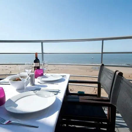 Seasauna Apartament De Haan